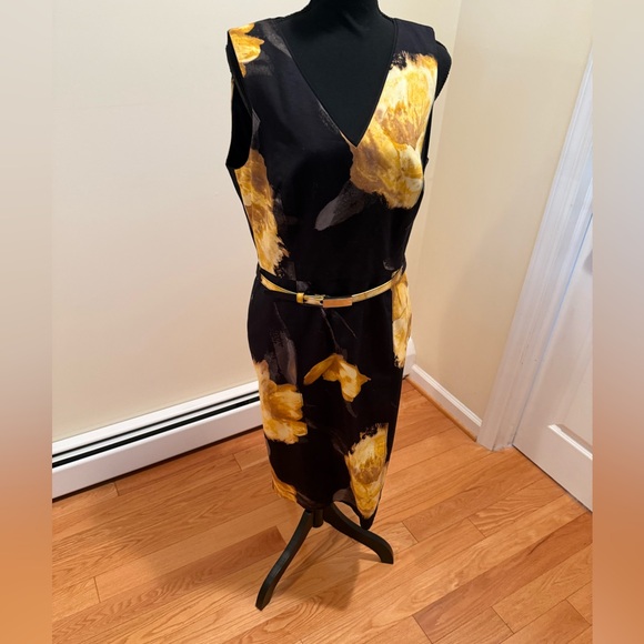 White House Black Market Black and Yellow Floral Midi Dress with belt V N NWOT - Picture 6 of 16